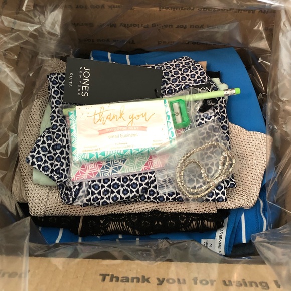 ‼️SUPER SALE‼️ $25 Mystery Reseller Bundle 5-lb Box - Picture 8 of 12